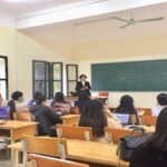 Sinh hoạt chuyên đề “Sử dụng phần mềm Canva để thiết kế bài giảng điện tử”